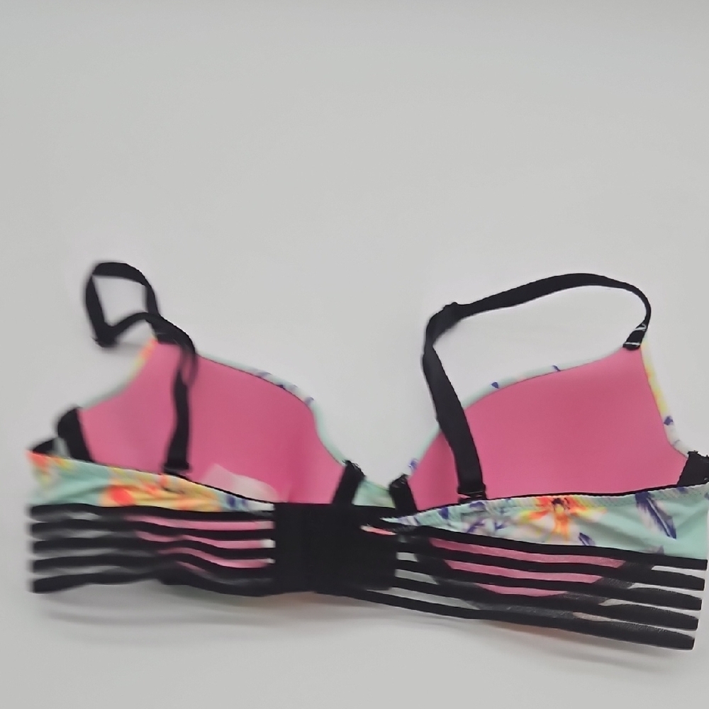 Victoria's Secret Mint Floral Bra with Black Straps Wear Everywhere T-shirt - Picture 6 of 11